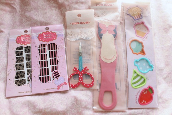 [Etude-House-accesories3.jpg]