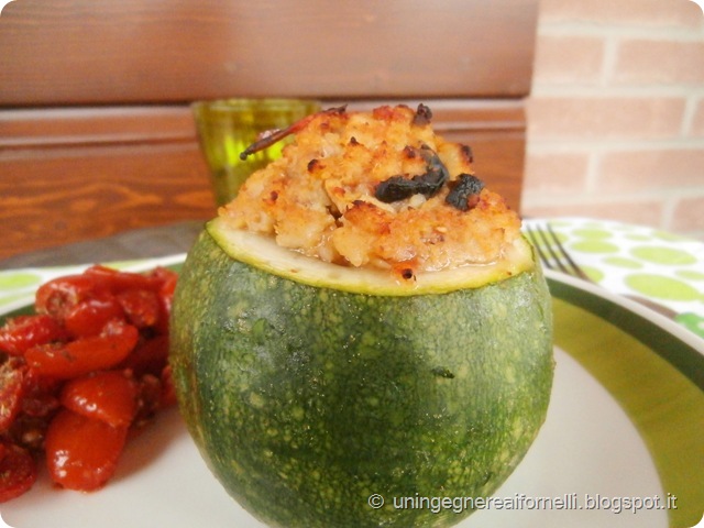 zucchine ripiene pesce merluzzo forno olive capperi pomodorini zucchine ripiene pesce merluzzo forno olive capperi pomodorini