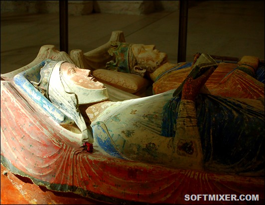 Gisant_alienor_d_aquitaine_et_henri2 Gisant_alienor_d_aquitaine_et_henri2