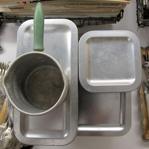 These are examples of stainless Revere Ware from the 50s or 60s. Fritz enjoys collecting different types of tupperware, as evidenced in our special issue–Boundless Beauty–which showcased a collection of vintage Pyrex containers. These are examples of stainless Revere Ware from the 50s or 60s. Fritz enjoys collecting different types of tupperware, as evidenced in our special issue–Boundless Beauty–which showcased a collection of vintage Pyrex containers.