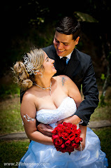Álbum de fotos de Carol e Messias de 2.8 Imagens, de Byanca Sathler e Gerson Gonçalo, fotógrafos de Campos dos Goytacazes, RJ. A 2.8 Imagens faz fotos de casamento, fotos de casais (ensaio de casal ou e-session), fotos de família, ensaio fotográfico, foto institucional, fotos de eventos, fotos de empresa e retratos. Fotografia Campos dos Goytacazes, RJ. Album (digital) de fotos de Carol e Messias de 2.8 Imagens, de Byanca Sathler e Gerson Goncalo, fotografos de Campos dos Goytacazes, RJ. A 2.8 Imagens faz fotos de casamento, fotos de casais (ensaio de casal ou e-session), fotos de familia, ensaio fotografico, foto institucional, fotos de eventos, fotos de empresa e retratos. Fotografia Campos dos Goytacazes, RJ.