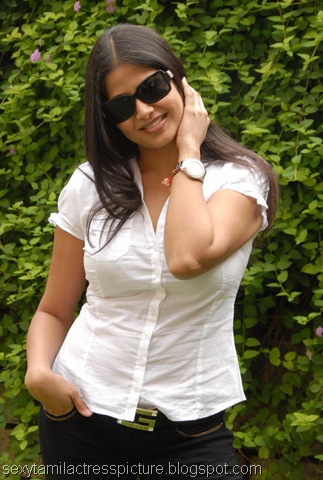 [gorgeous-sangeetha-hot-in-tight-jean-picture%255B7%255D.jpg]