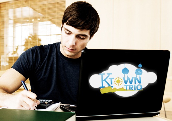 [young_man_using_laptop%255B4%255D.jpg]
