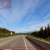 Pegando a Klondike Hwy para Dawson City, Yukon, Canadá