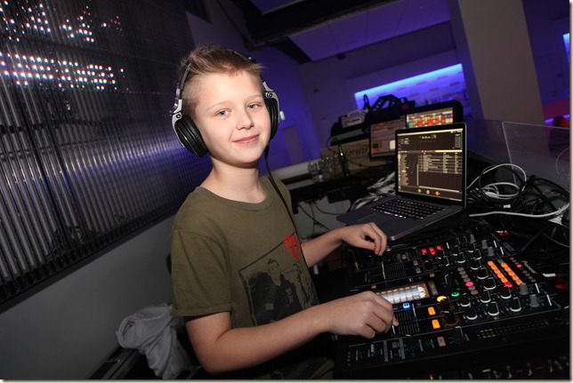 Elliot 11 &aring;r 054