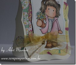 AdriMunhoz_CorreioMagnolia_jan_Tildawithflowerpot_1 AdriMunhoz_CorreioMagnolia_jan_Tildawithflowerpot_1