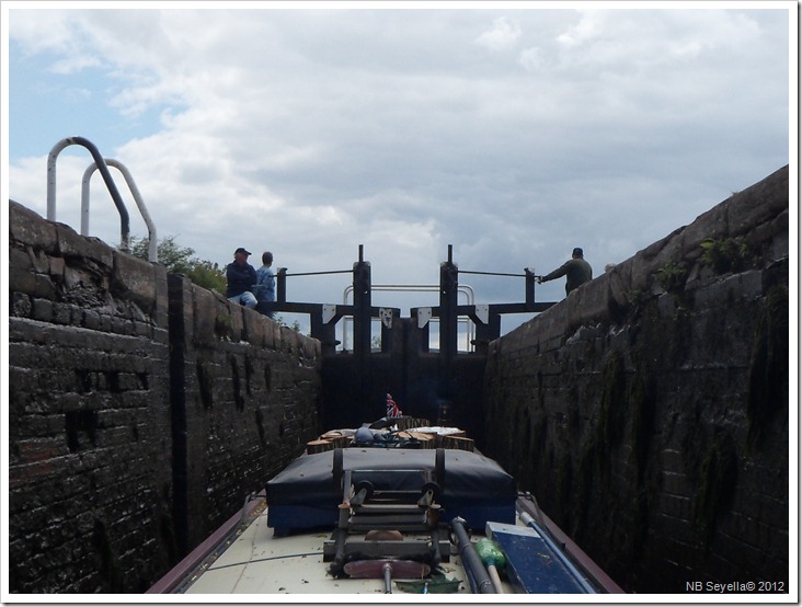 SAM_0577 Aston lock