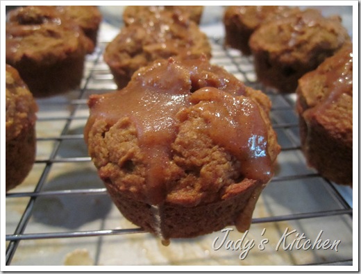 pumpkin rum raisin muffins (3)