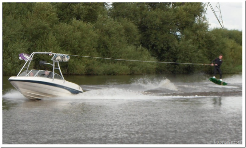 SAM_2775 Water Skiing