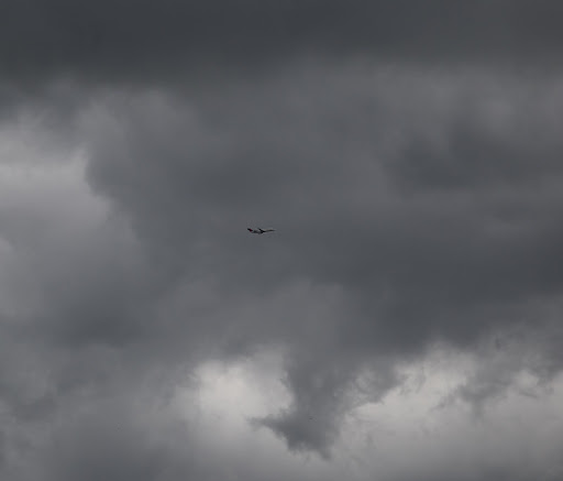 What do you suppose is going through the minds of the passengers on that plane?  I'm glad I'm not up there.