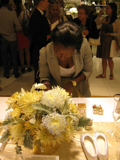 A bride signs up for our give-a-way. Martha Stewart Wedding Cakes, Martha Stewart’s Keepsake Wedding Planner and my book Our Wedding Scrapbook