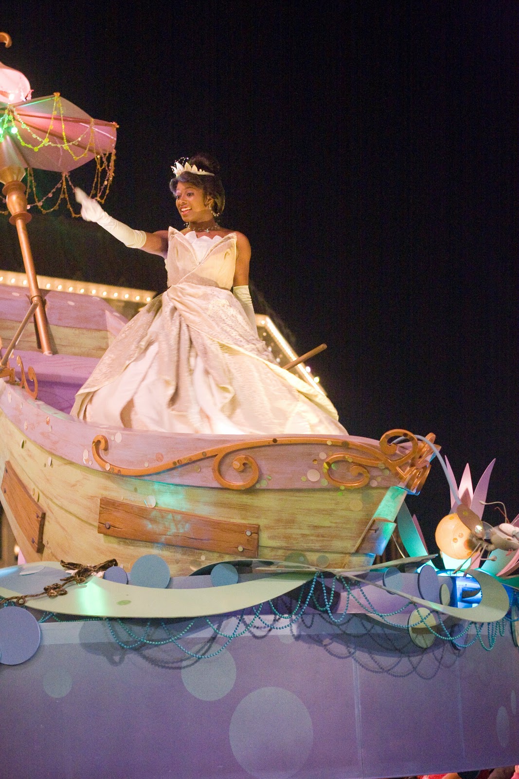 [soundtastic%2520parade%2520Tiana%25202%255B7%255D.jpg]