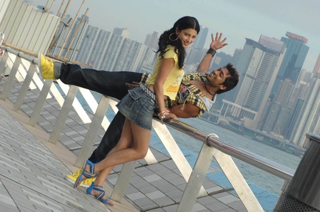 [Surya%25207am%2520arivu%2520latest%2520stills8%255B7%255D.jpg]
