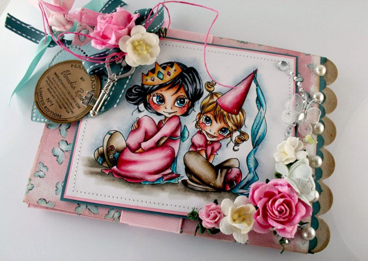 Claudia_Rosa_Princess chipboard album_1