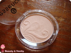 Essence | Ombretto matt effect #22 Blockbuster Essence | Ombretto matt effect #22 Blockbuster