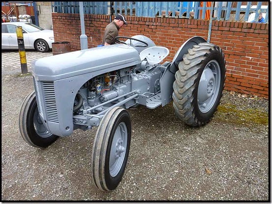 1229tractor2