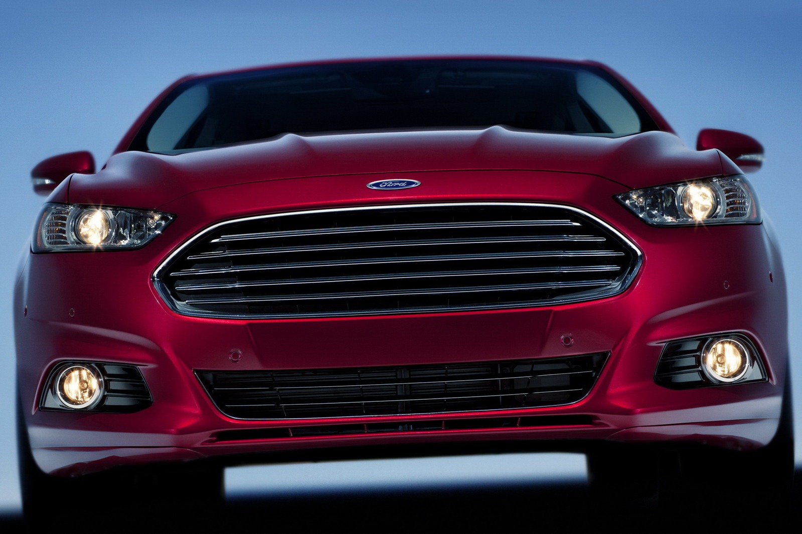 Ford-Fusion-11[2].jpg