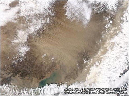 tempestade de areia desbaratinando satelite (2)