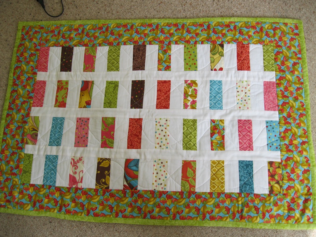 [baby%2520quilt%2520002%255B3%255D.jpg]