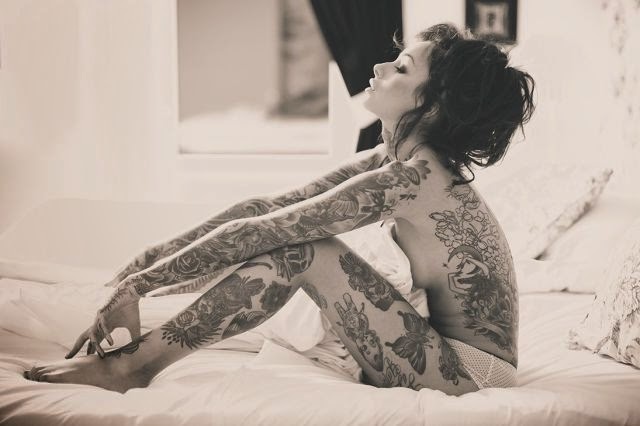 [hot-tattoos-women-004%255B2%255D.jpg]