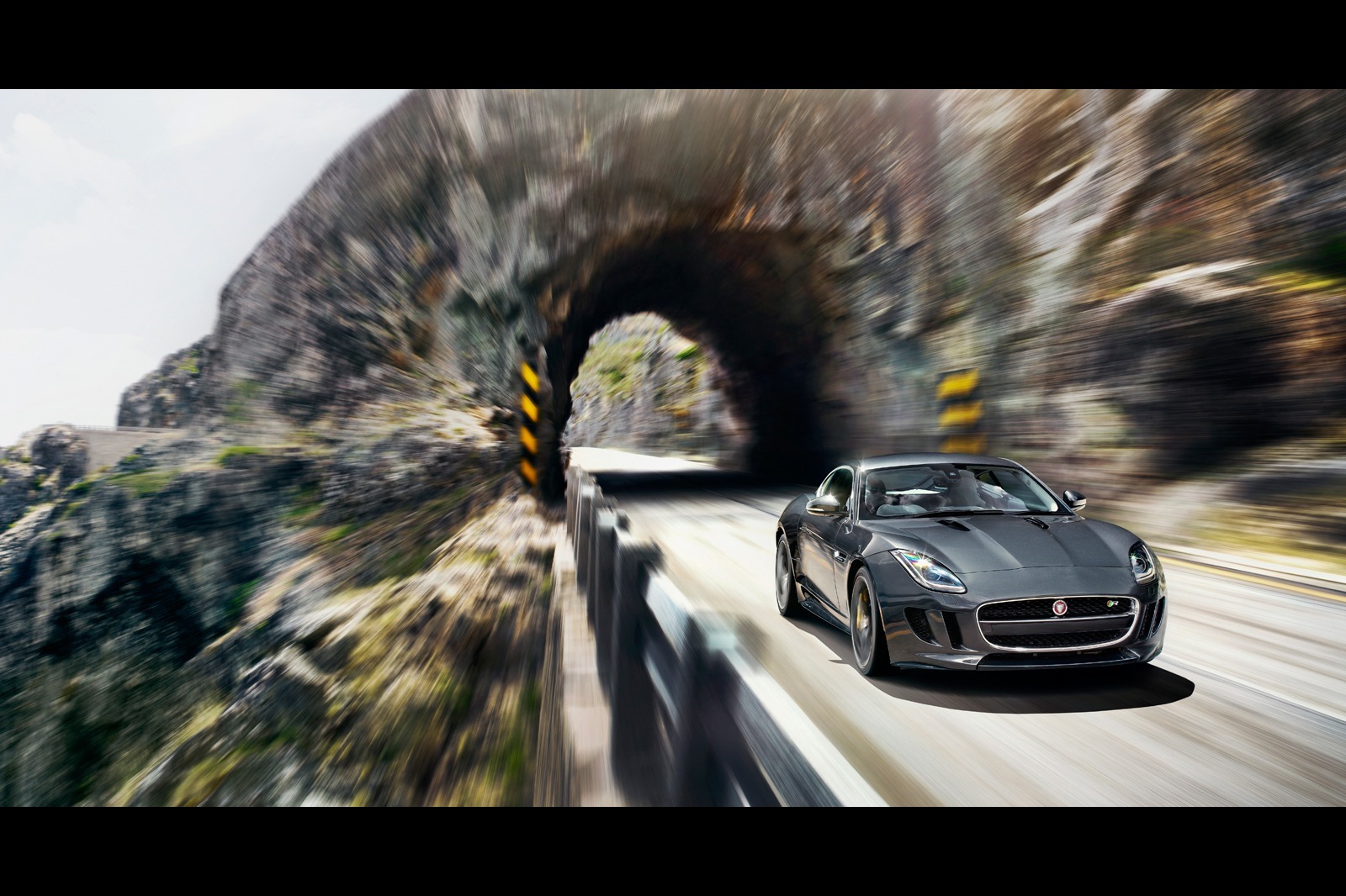 [New-Jaguar-F-Type-Coupe-4%255B2%255D.jpg]