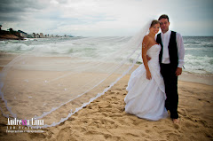 Fotos do evento Trash the Dress Viviani e Humberto. Foto numero 0024 do estudio L&D Producoes, do Rio de Janeiro, RJ. Andressa Lima e equipe fazem fotos de casamento (fotografias de casamentos), fotos de making-of (making of de noiva), fotos de eventos sociais, fotos de casal (ensaios fotograficos de e-session), videos de casamento (filmagem de casamentos), videos de making-of e videos de eventos sociais. Fotojornalismo e videojornalismo no Rio de Janeiro, RJ. fotos casamento rio de janeiro fotografias casal rj foto eventos noiva ensaio fotografico galeria noivas fotografo evento casar retrato fotografía modelos casamentos fotografos decoração para revista fotografia albuns imagens