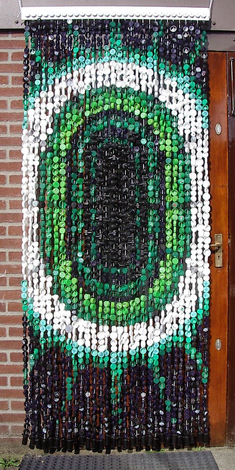 bottleCapMatrixGate_480x960.jpg