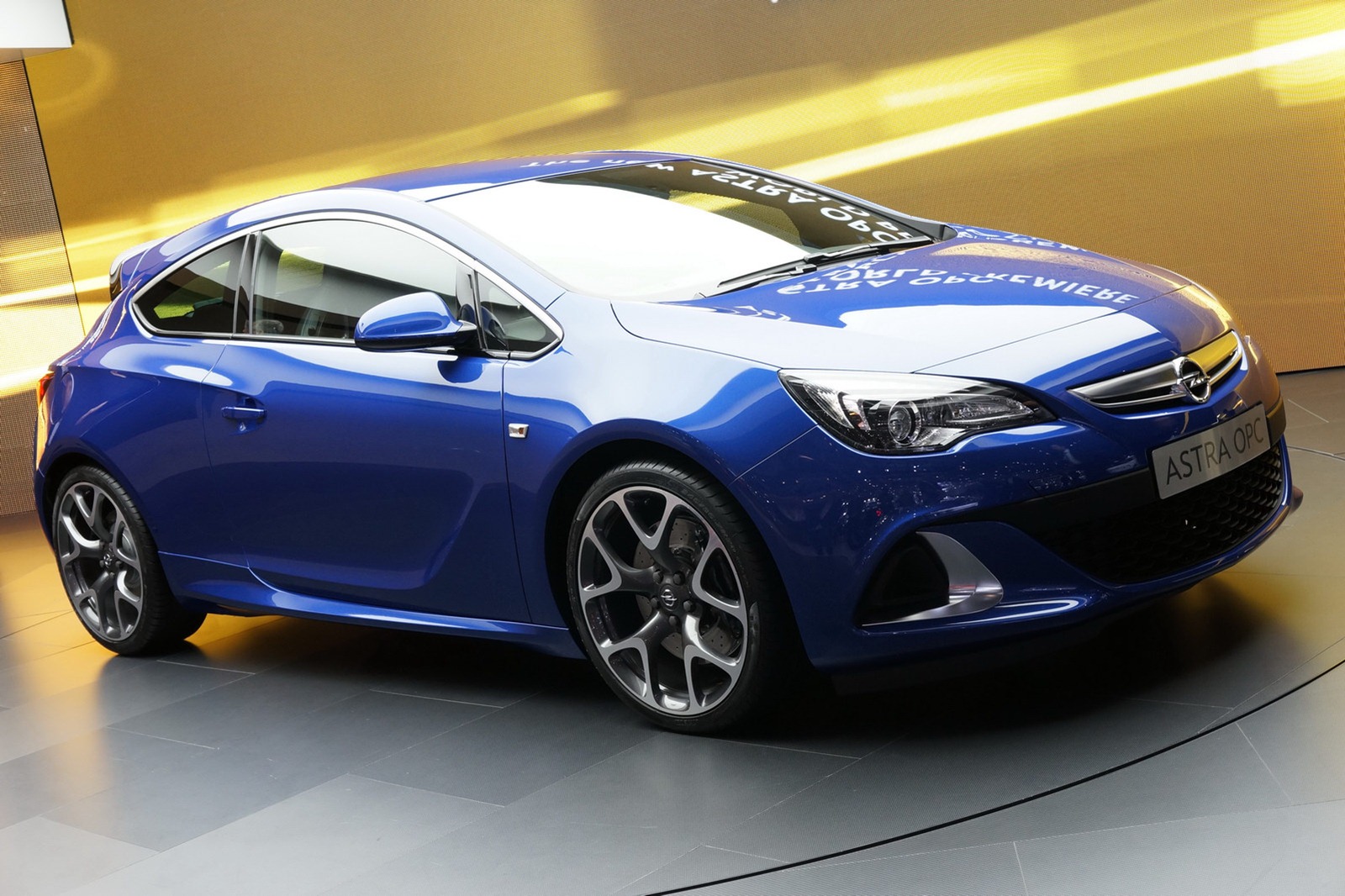 [2012-Opel-Astra-OPC-2%255B2%255D.jpg]