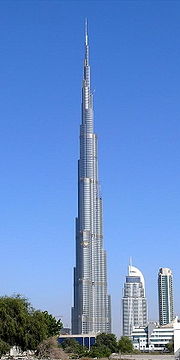 Dubai+tower+vs+cn+tower