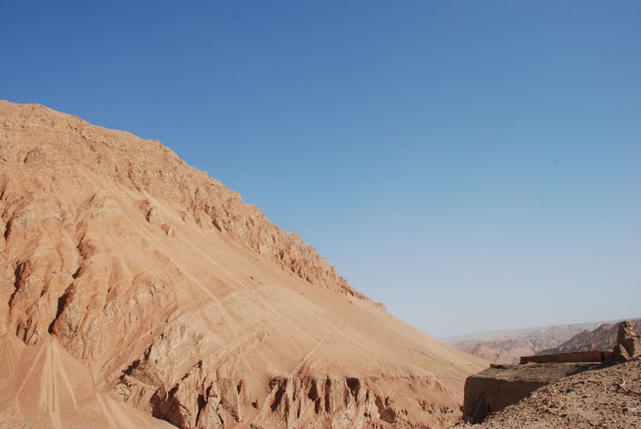 Flaming mountains - Montanges 3