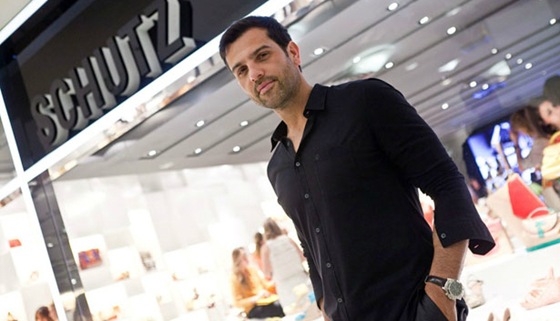 Foto: Alexandre Birman. Schutz abre loja exclusiva em Curitiba no Park ShoppingBarigui. Schutz abre loja exclusiva em Curitiba no Park ShoppingBarigui.