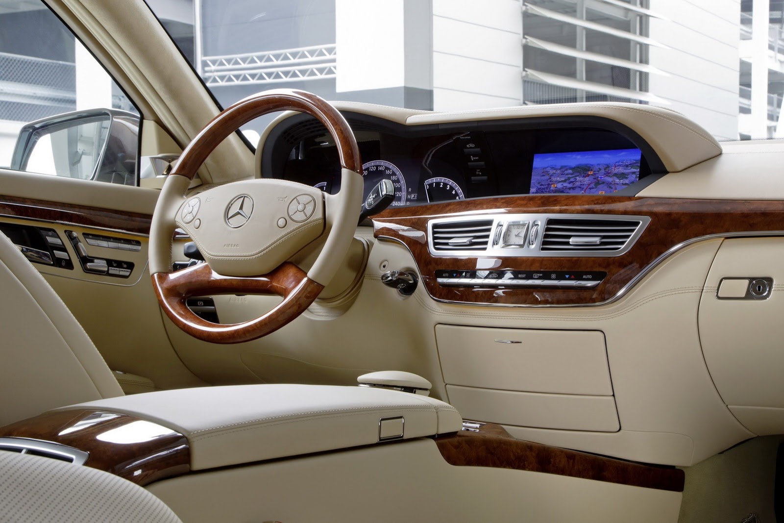 [Mercedes-S-Class-2011-3%255B3%255D.jpg]