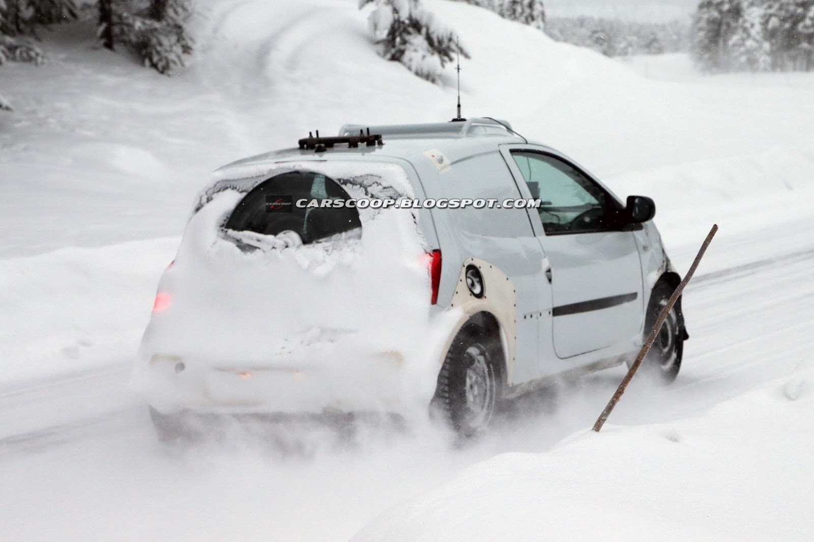 [Smart-ForFour-Prototype-E7%255B3%255D.jpg]