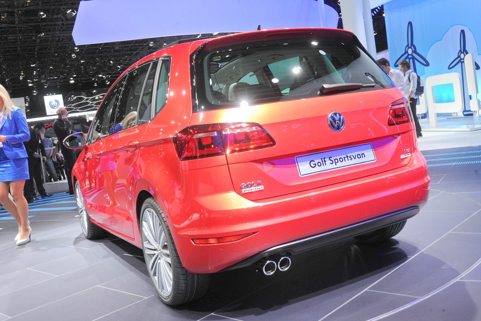 VW-Golf-Sportvan-7%25255B2%25255D.jpg