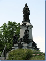 6182 Ottawa - Parliament Buildings grounds - statue of Queen Victoria 6182 Ottawa - Parliament Buildings grounds - statue of Queen Victoria
