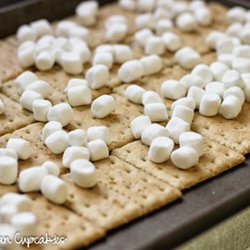 Sweeter Than Cupcakes Graham Cracker Caramel Crisps