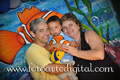 Álbum de fotos de 3 Anos de Leonardo do estúdio Foto Arte Digital, de Itaborái, RJ, que faz fotografia de casamentos (fotos de casamento), fotos de aniversário (fotografia de aniversário), fotos de 15 anos, fotos de crianças (fotografia infantil), fotos de eventos sociais, vídeos de casamento, vídeos de 15 anos, vídeos de making-of, vídeos de aniversário, vídeo infantil (vídeo de crianças) e vídeos de eventos sociais. Fotojornalismo e videojornalismo em Itaboraí, RJ. Album (digital) de fotos de 3 Anos de Leonardo do estudio Foto Arte Digital, de Itaborai, RJ, que faz fotografia de casamentos (fotos de casamento), fotos de aniversario (fotografia de aniversario), fotos de 15 anos, fotos de criancas (fotografia infantil), fotos de eventos sociais, videos de casamento, videos de 15 anos, videos de making-of, videos de aniversario, video infantil (video de criancas) e videos de eventos sociais. Fotojornalismo e videojornalismo em Itaborai, RJ.