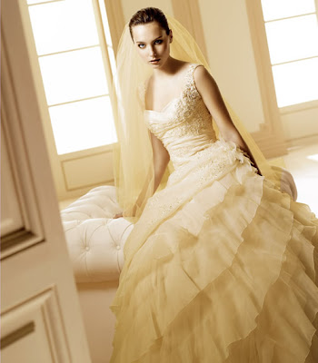 Modelo Molucas - Colección Ruffles - La Sposa 2008