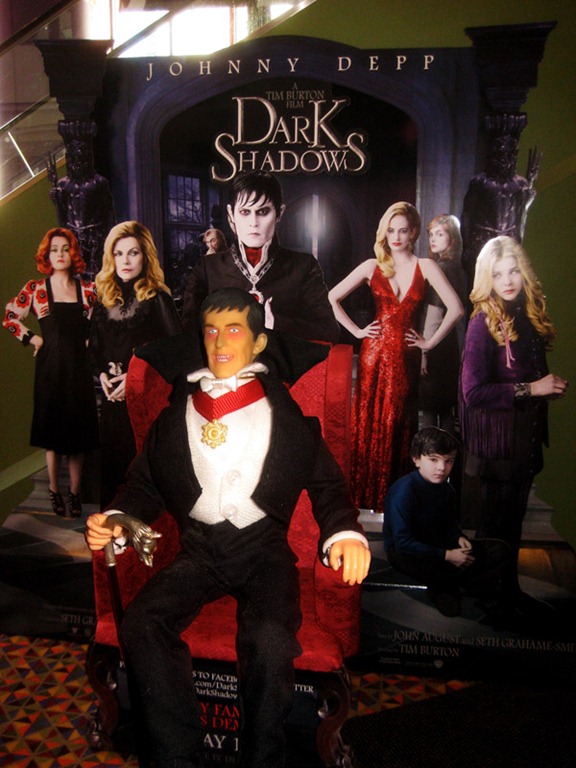 Vegyülj el Barnabas Collins és családja között 01