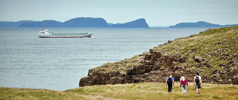 [Passing%2520traffic%255B3%255D.jpg]