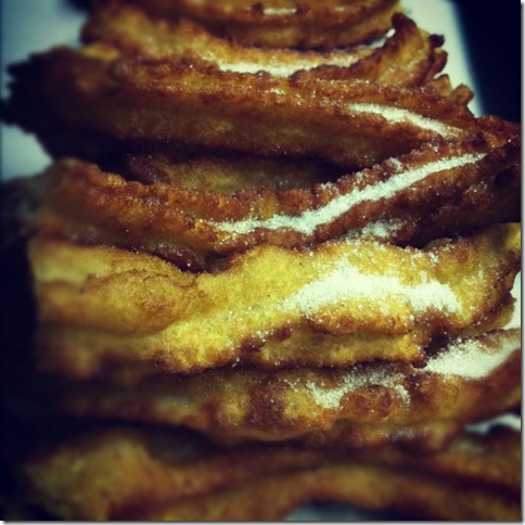 Churros con chocolate ElCuadernodePili Churros con chocolate ElCuadernodePili