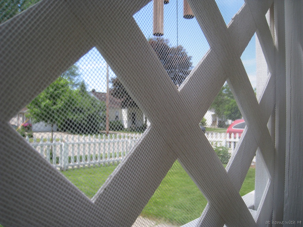 [curtain_closeup_athomewithh%255B7%255D.jpg]