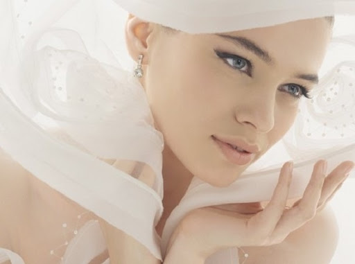 After your wedding dress a wedding 39veil 39 is one of the most defining 