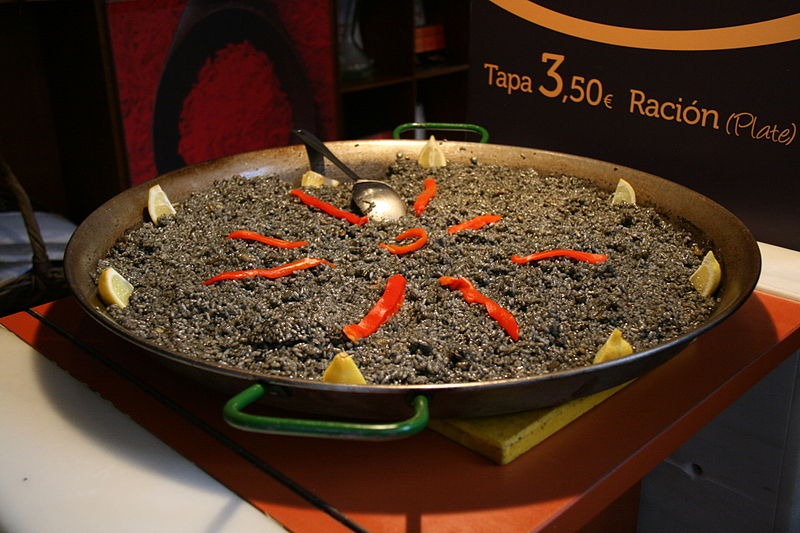 [800px-Arroz_negro_-_SM5.jpg]