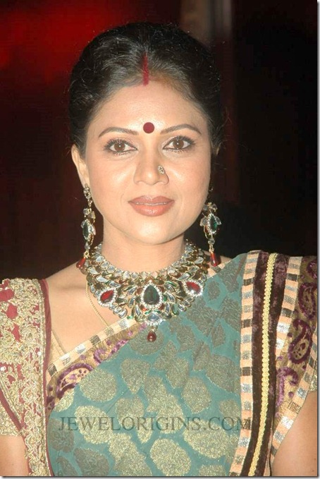 Designer_gemstone_Jewellery