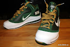 Nike Air Max LeBron VII (7) SVSM Home Player Exclusive Gallery nike air max lebron 7 pe svsm away 2 07 Nike Air Max LeBron VII (7) SVSM Home Player Exclusive Gallery