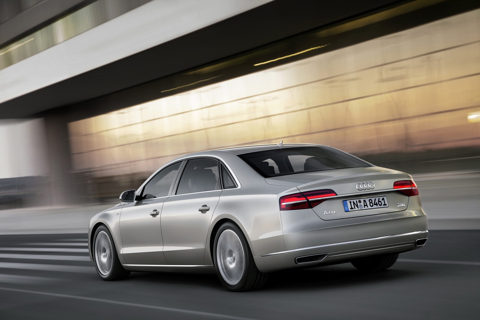 [2014-Audi-A8L-5%255B2%255D.jpg]