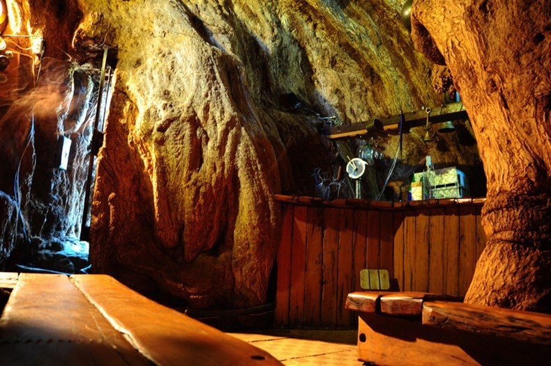 The bar inside the naturally hollow Sunland Boabab tree which is estimated to be from 1000 to 6000 years old near Leeudraai during a media trip to Limpopo launching the 2011 Sho't Left campaign, which encourages South Africans to take the road less travelled and see the hidden jewels that various places around South Africa have to offer. Pic Neil McCartney The bar inside the naturally hollow Sunland Boabab tree which is estimated to be from 1000 to 6000 years old near Leeudraai during a media trip to Limpopo launching the 2011 Sho't Left campaign, which encourages South Africans to take the road less travelled and see the hidden jewels that various places around South Africa have to offer. Pic Neil McCartney