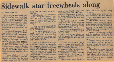Laura/Sidewalk star free wheels along