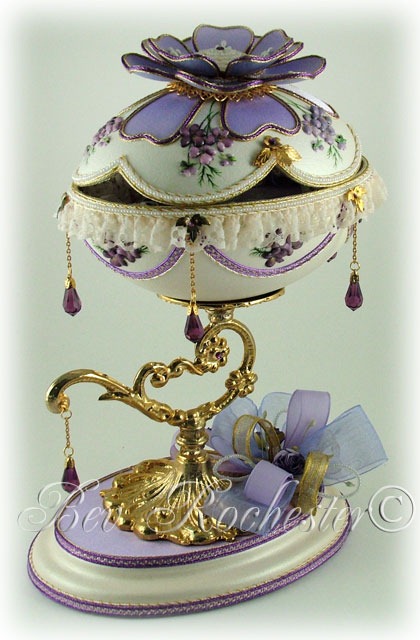 [Bev-Rochester-Lilac-and-Lavender-Faberge-egg%255B2%255D.jpg]